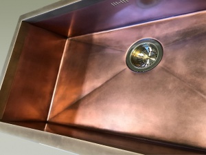 LAVELLO CUCINA RAME CON CORNICE OTTONE